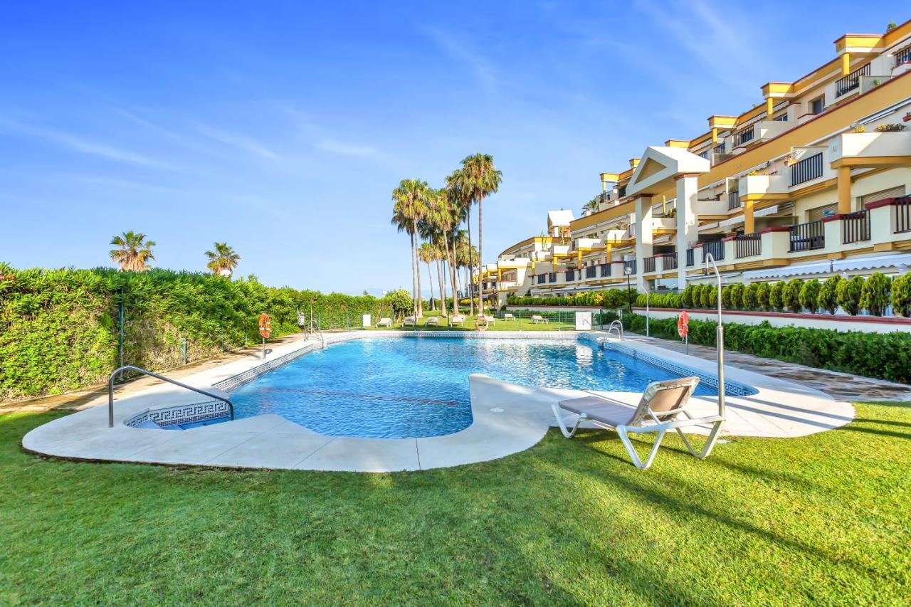 Super2Beachfront ماربيا المظهر الخارجي الصورة