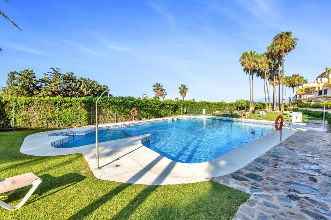 Super2Beachfront ماربيا المظهر الخارجي الصورة